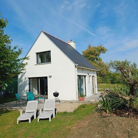 Maison De Vacances: Seaside Retreat with Private Garden Plouhinec  Exterior photo